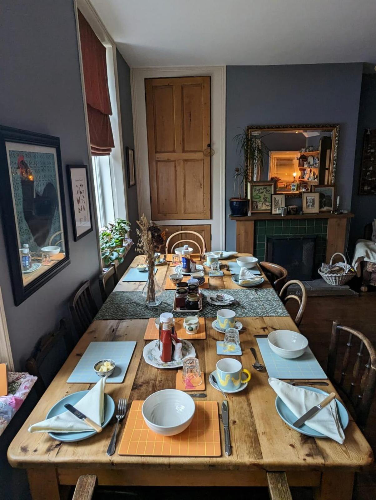 Bed and Breakfast Number 18 Уитби Экстерьер фото