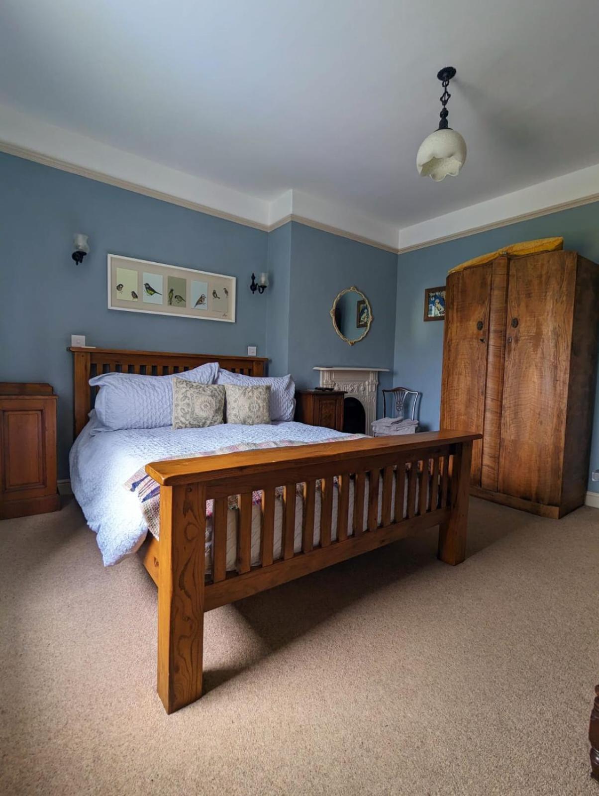 Bed and Breakfast Number 18 Уитби Экстерьер фото